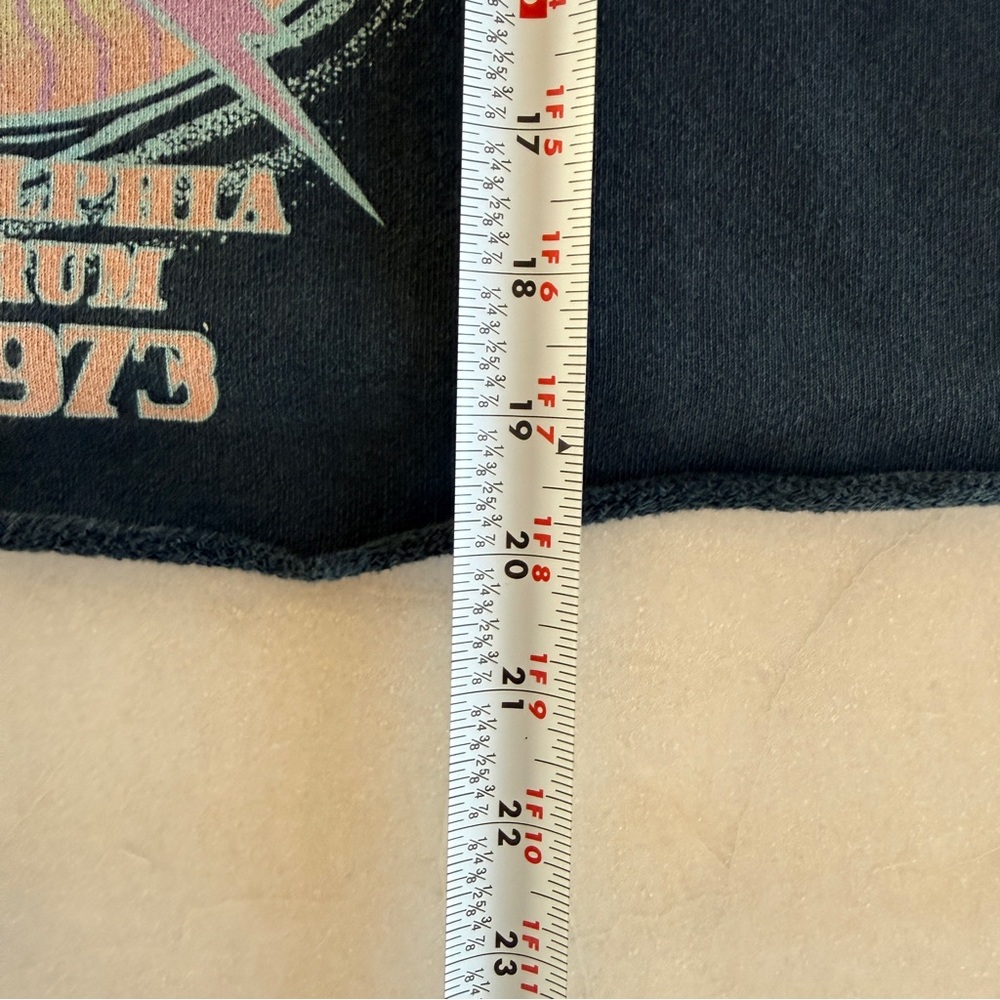 Original Retro Brand Pink Floyd Off-Shoulder Crewneck Vintage Black Womens XS - Picture 12 of 13